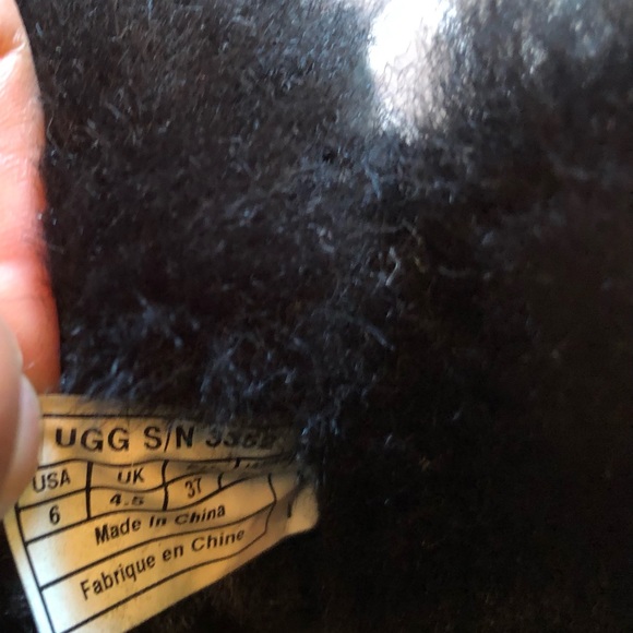 Ugg Women’s Bailey Button Shorties-Sz 6-NEW - Picture 6 of 6